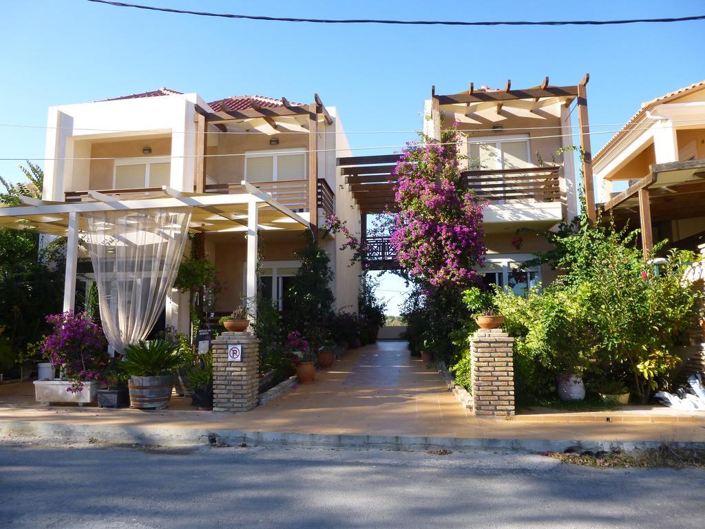 Giovanni Mare Kourouta Exterior photo